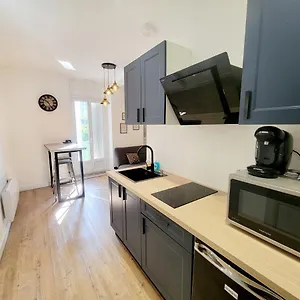 joli-appartement-avec-balcon.midi-pyreneeshotels.com/